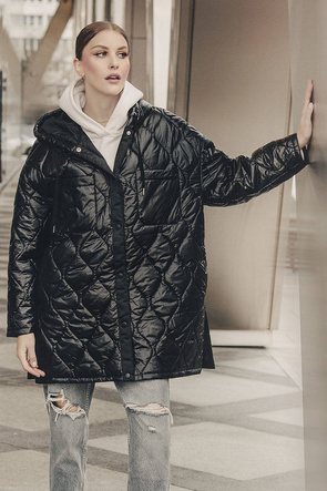 Przejściowa kurtka z kapturem czarna