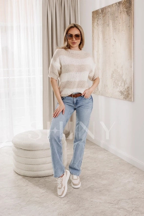 Sweter w biało-beżowe paski