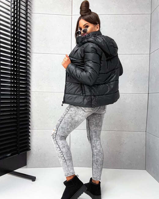 Klasyczna puchowa kurtka zimowa czarna