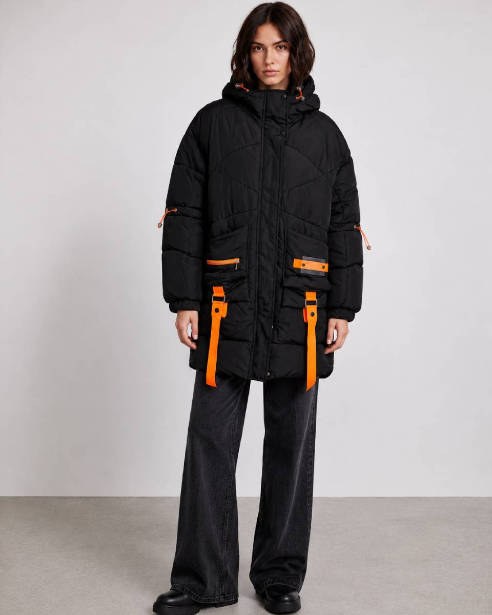 Czarna kurtka puffer oversize z kapturem