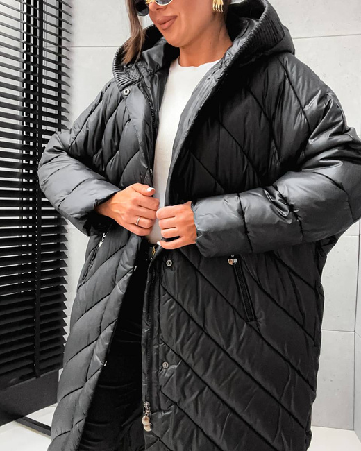 Pikowana czarna kurtka zimowa oversize