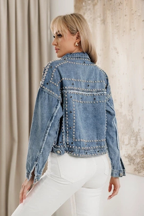 Niebieska dżinsowa kurtka oversize