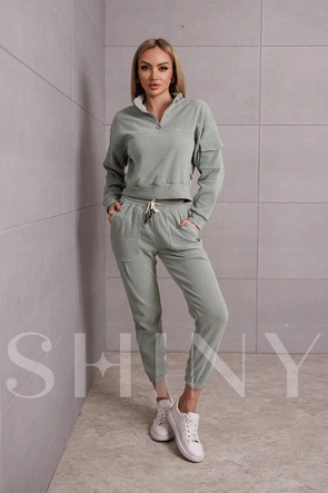 Miętowy komplet dresowy