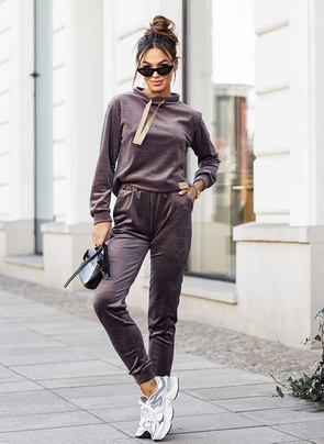 Welurowa bluza ze spodniami mokka