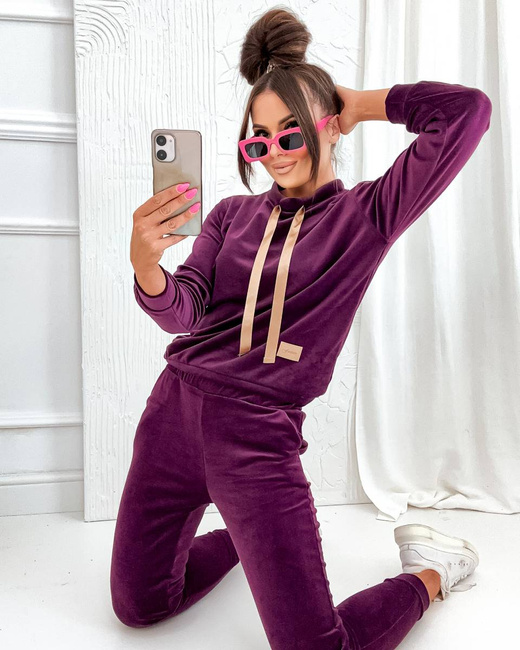 Welurowa bordowa bluza ze spodniami