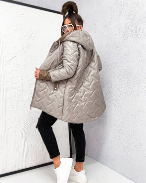 Luźna przejściowa kurtka plus size z kapturem beż