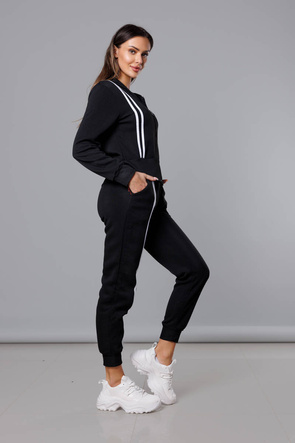 Czarno-biały dres damski z ozdobnymi pasami