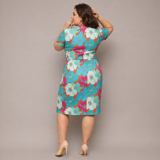 Sukienka plus size z kopertowym dekoltem zielony-pomarańczowy kwiaty
