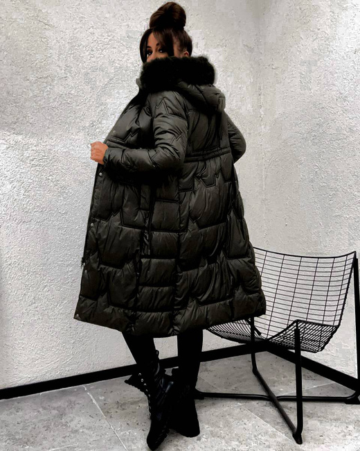 Zimowa damska kurtka czarna poniżej kolan