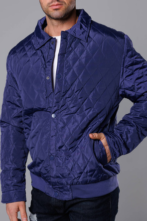 Pikowana granatowa kurtka męska ze ściągaczem na dole