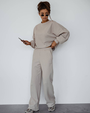 Dwuczęściowy beżowy komplet typu wafel