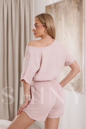 Komplet letni bluzka i krótkie spodenki pudroworóżowy