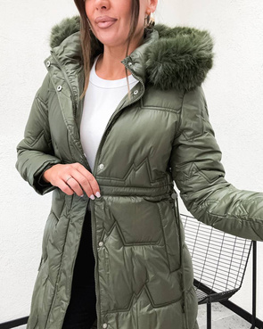 Zimowa damska kurtka khaki poniżej kolan