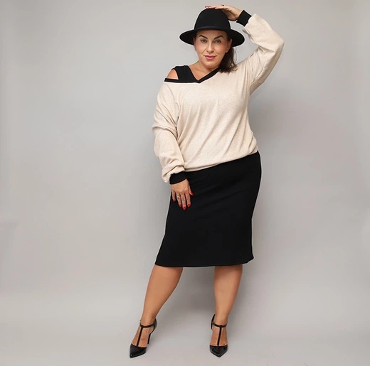 Dopasowana sukienka z bluzą plus size beż-czarny