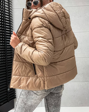 Klasyczna puchowa kurtka zimowa camel