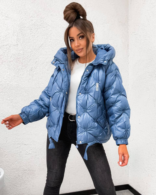 Luźna niebieska kurtka z obniżonymi ramionami