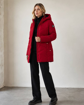 Czerwona kurtka zimowa damska na futerku
