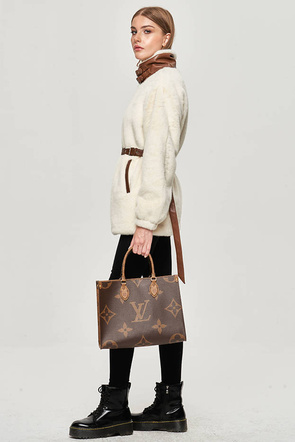 Kurtka futrzana ze stójką ecru (gsq2228)