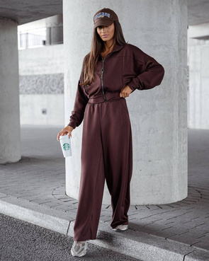 Komfortowy czekoladowy komplet damski bluza + szerokie spodnie