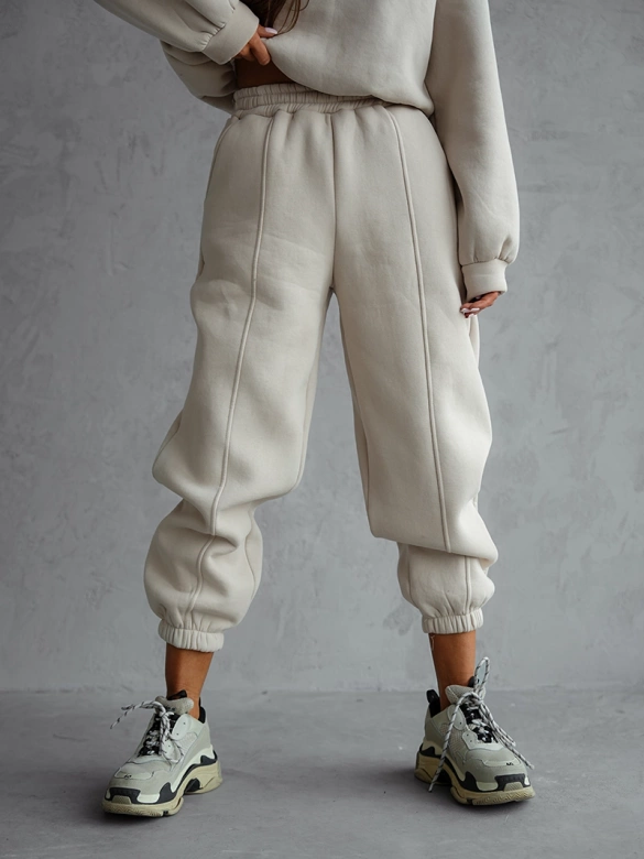 Beżowy bawełniany dres damski