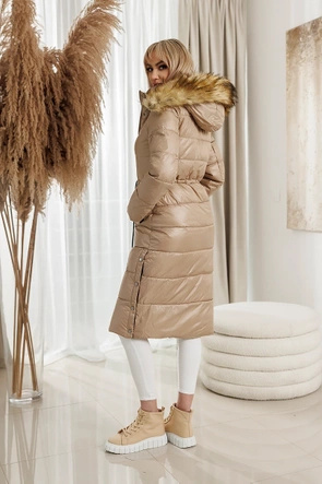 Zimowy płaszcz damski camel