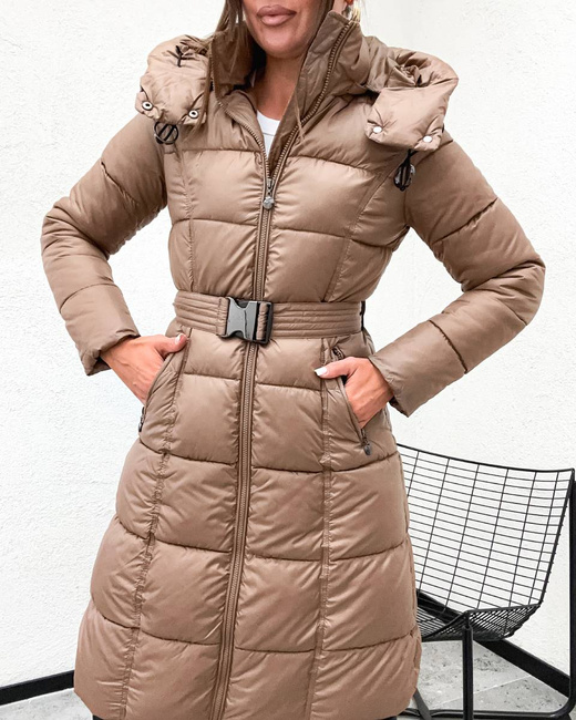 Taliowana zimowa kurtka z kapturem brąz