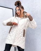 Luźna przejściowa kurtka plus size z kapturem ecru