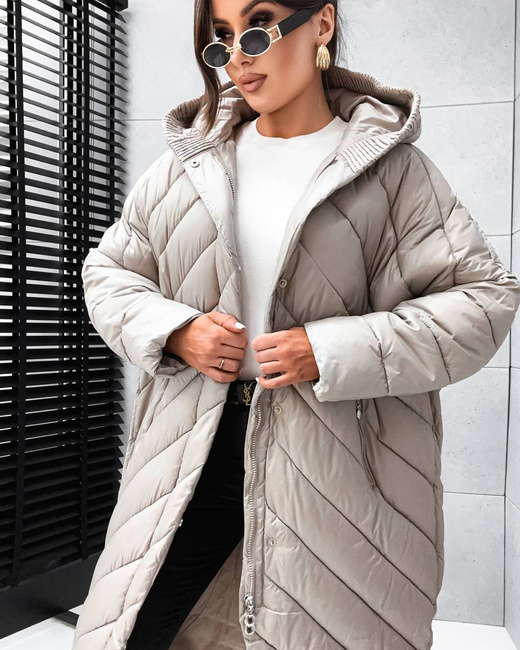 Pikowana beżowa kurtka zimowa oversize
