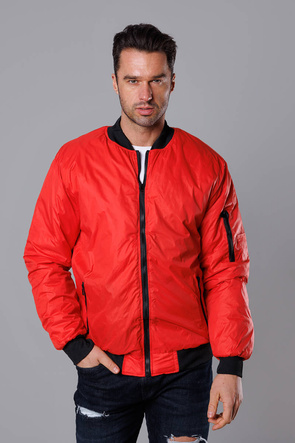 Czerwona męska kurtka typu bomber