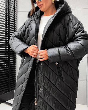 Pikowana czarna kurtka zimowa oversize