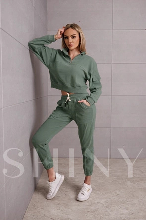 Oliwkowy komplet dresowy