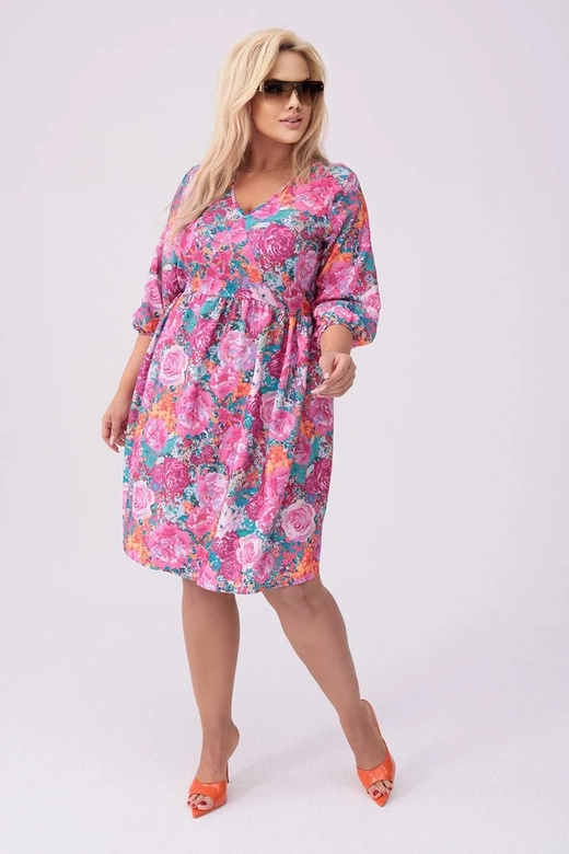 Sukienka plus size w kwiaty fuksja