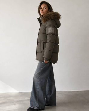 Krótka khaki kurtka zimowa typu puffer
