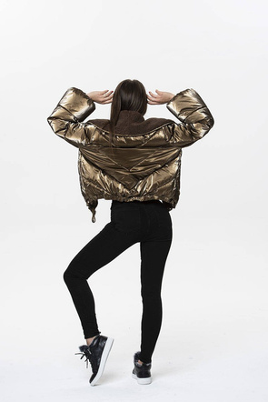 Kurtka oversize z szerokim kołnierzem brązowa