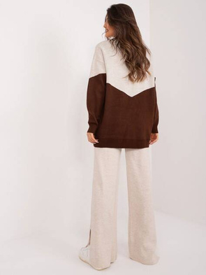 Beżowo-brązowy dzianinowy komplet z szerokimi spodniami