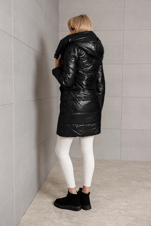 Czarna metaliczna kurtka zimowa