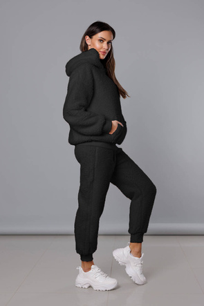 Ciepły damski komplet dresowy w kolorze czarnym