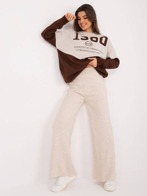 Beżowo-brązowy dzianinowy komplet z szerokimi spodniami