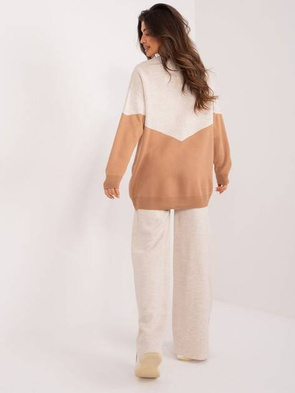 Beżowo-camelowy dzianinowy komplet z szerokimi spodniami