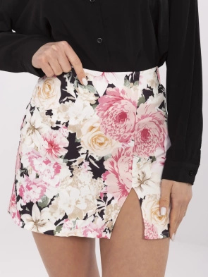 Czarno-różowe spódnico-szorty w kwiaty