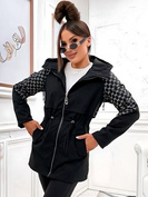 Lekka czarna kurtka damska z kapturem