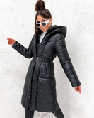 Puchowa czarna kurtka damska z paskiem