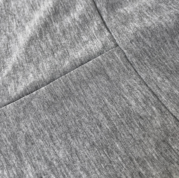 Szare legginsy sportowe typu capri damskie