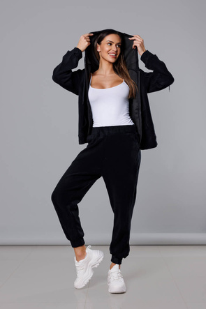 Polarowy komplet dresowy damski w kolorze czarnym