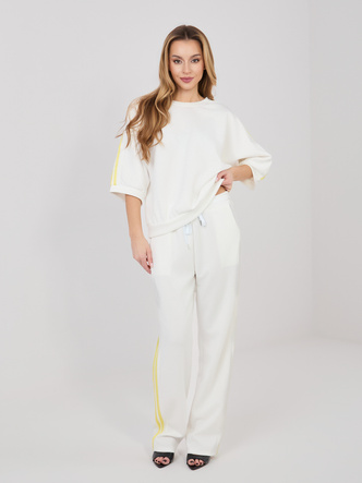 Komplet sportowy z bluzą oversize ecru