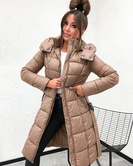 Taliowana zimowa kurtka z kapturem brąz