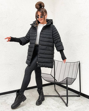 Pikowana czarna kurtka z długimi ściągaczami