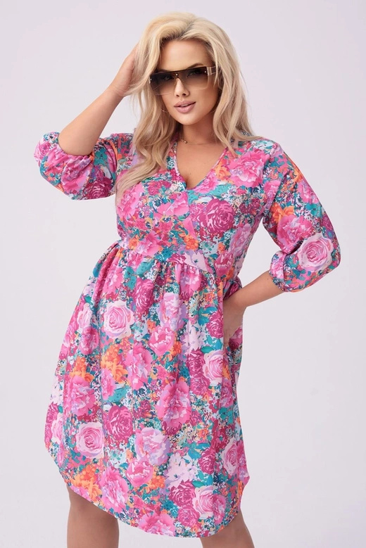 Sukienka plus size w kwiaty fuksja