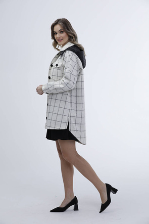 Damska kurtka koszulowa w kratę w kolorze ecru