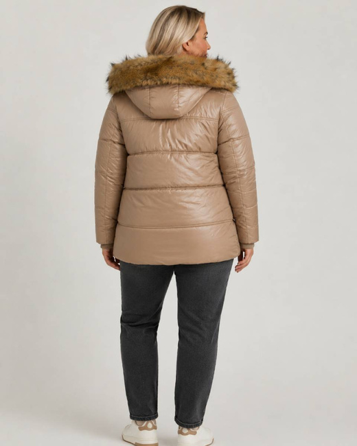 Lekko ocieplana kurtka damska z kapturem plus size camel